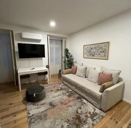 A Charming Near Paco Escolas Κοΐμπρα